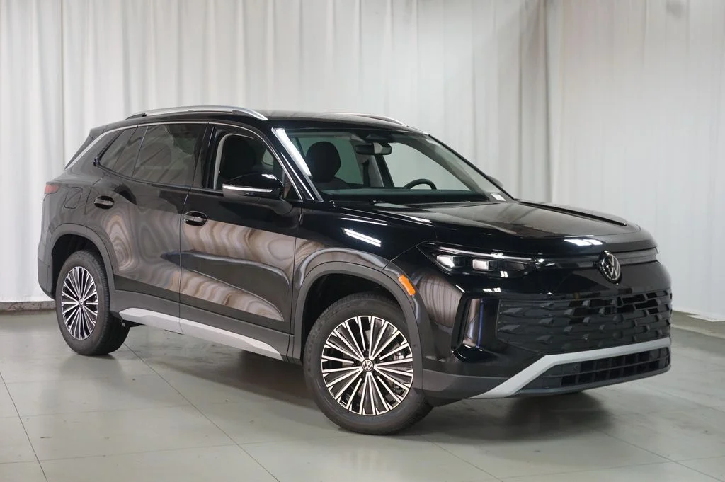 New 2026 Black Volkswagen 2.0T S image 3