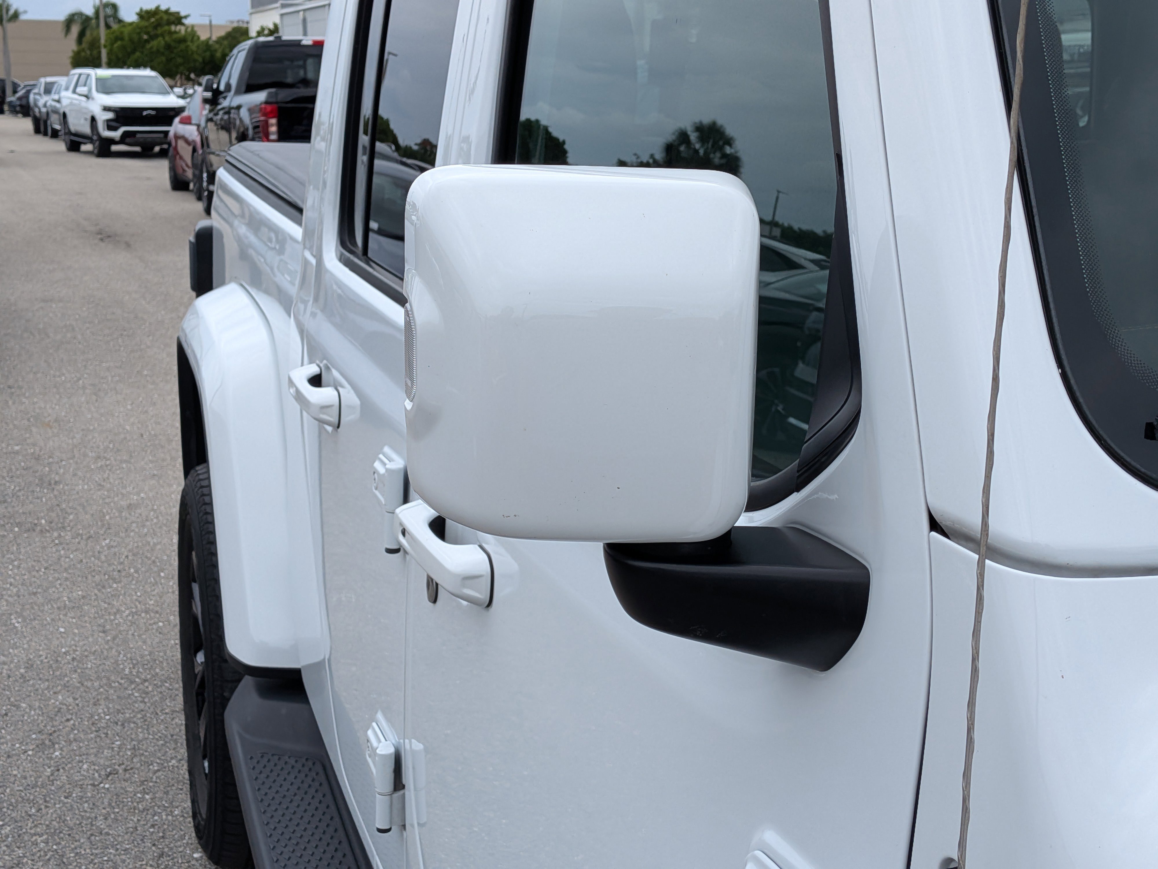 Used 2023 Bright White Clearcoat Jeep High Altitude image 12