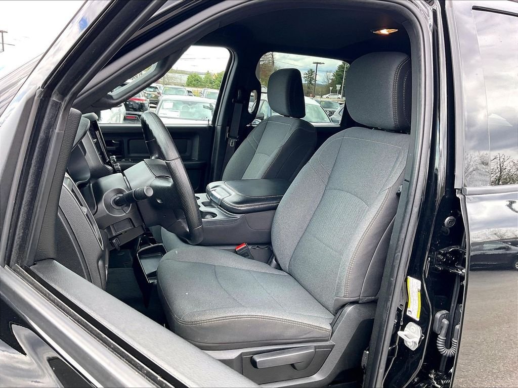 Used 2024 Diamond Black Ram Tradesman image 9