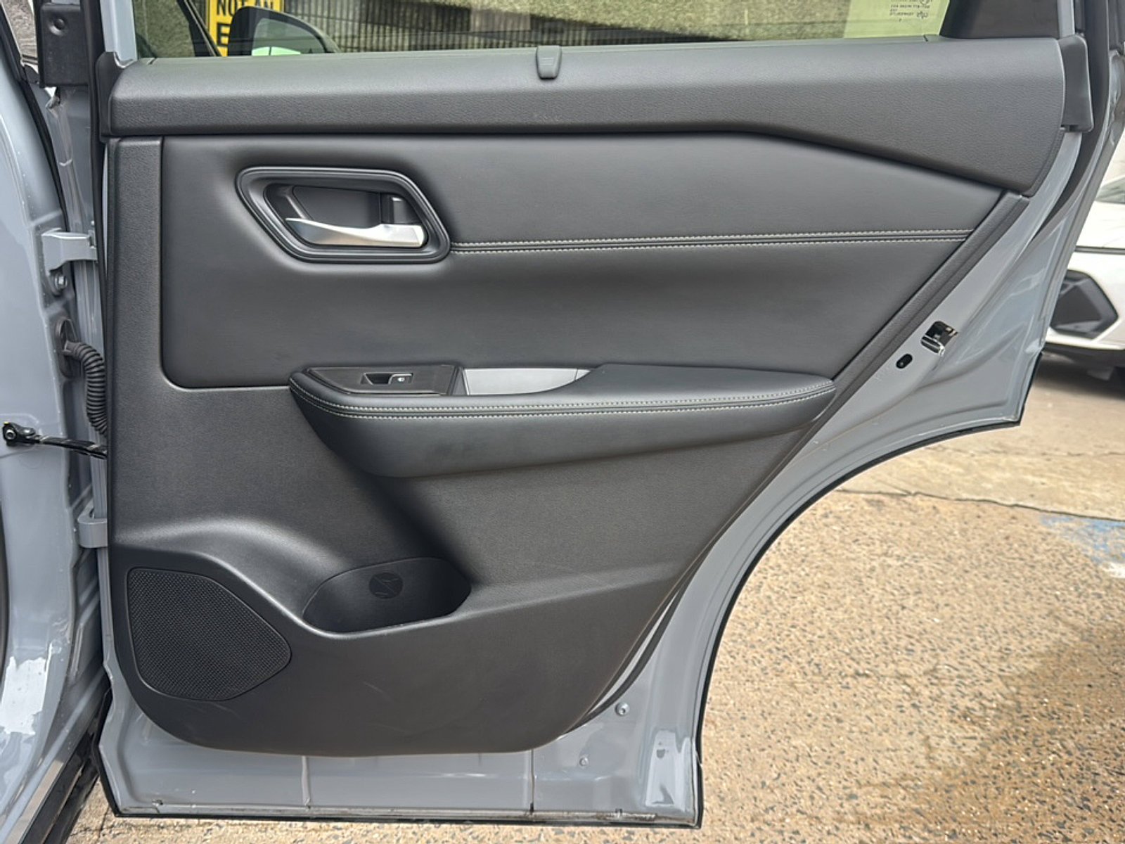 2025 Nissan Rogue SL - Photo 23