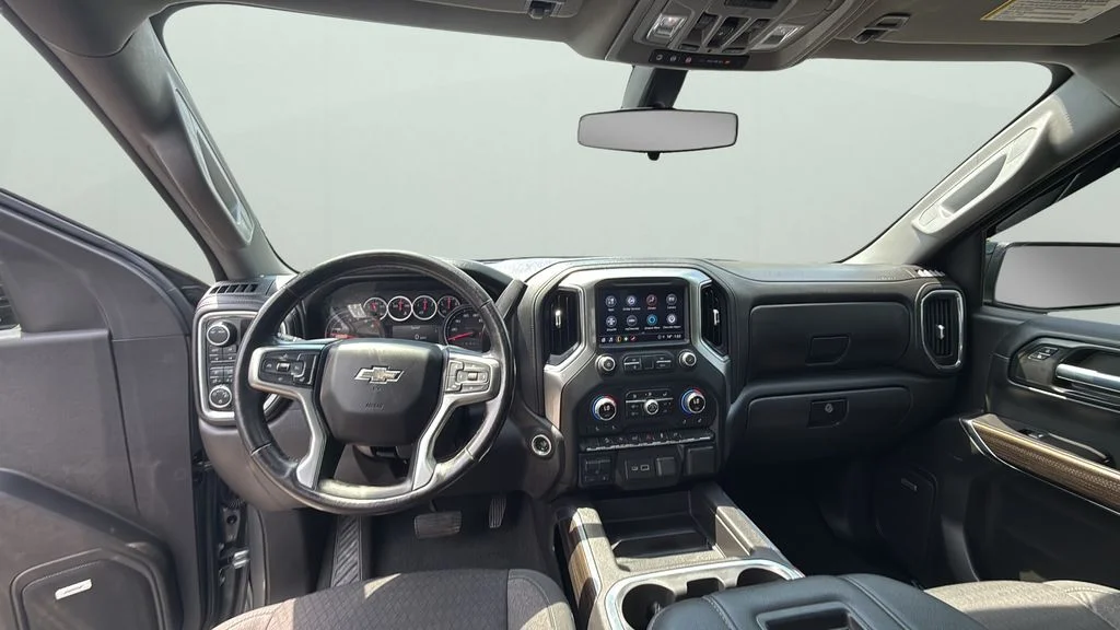 Used 2021 Gray Chevrolet RST image 15