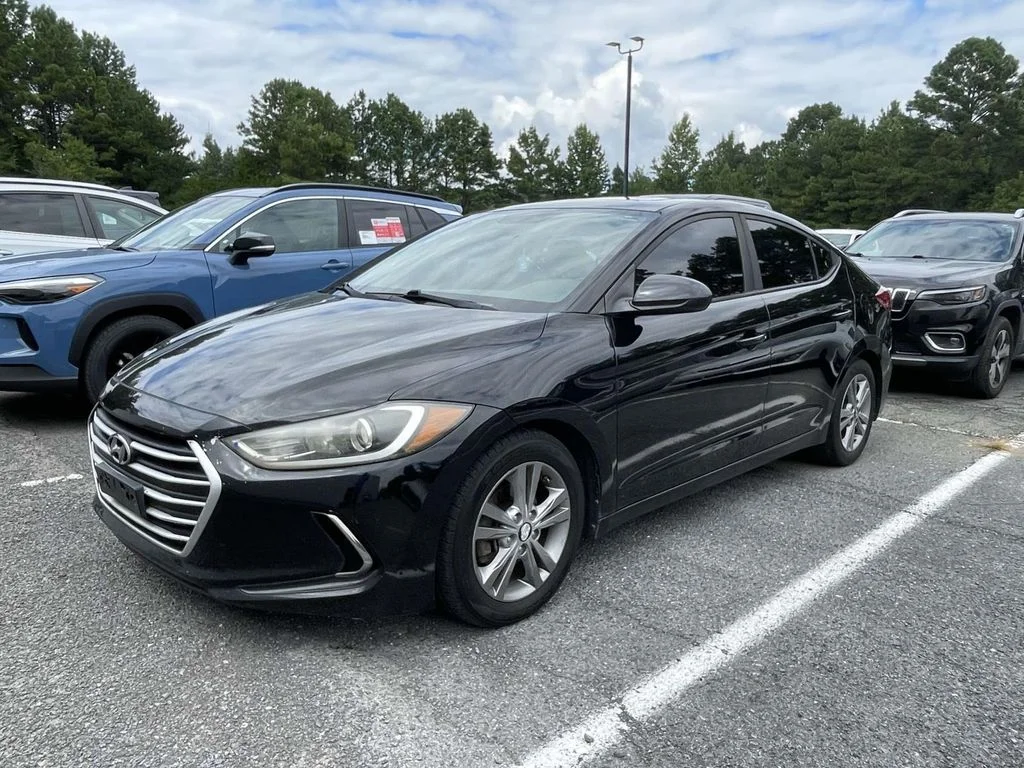 Used 2018 Black Diamond Hyundai Value Edition image 4