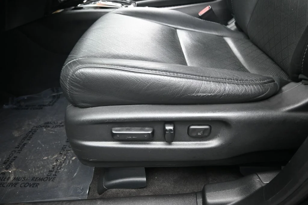Used 2020 Crystal Black Pearl Honda Elite image 13