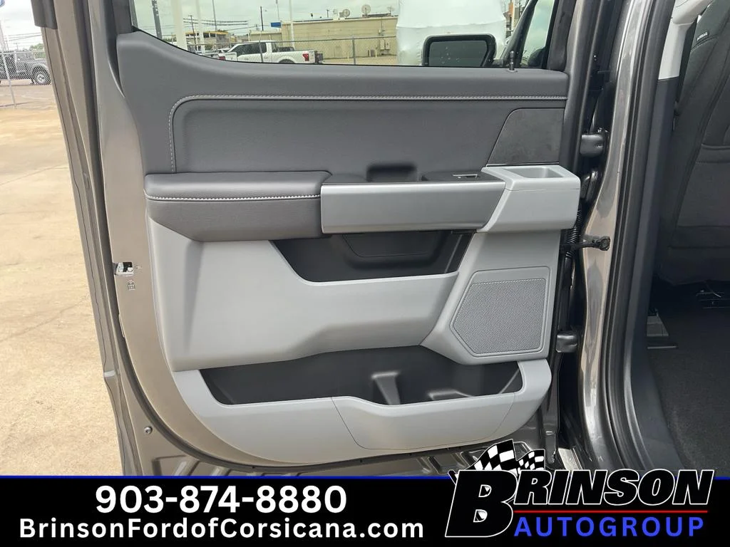 New 2026 Carbonized Gray Metallic Ford XLT image 6
