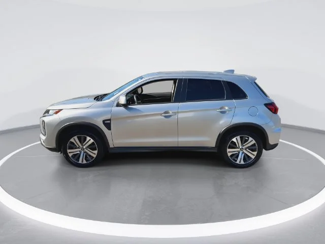Used 2024 Gray Mitsubishi 2.0 ES image 5