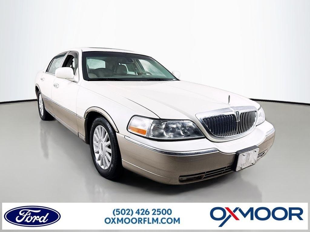 Used 2003 White Pearlescent Clearcoat Metallic Tri-Coat Lincoln Signature image 1