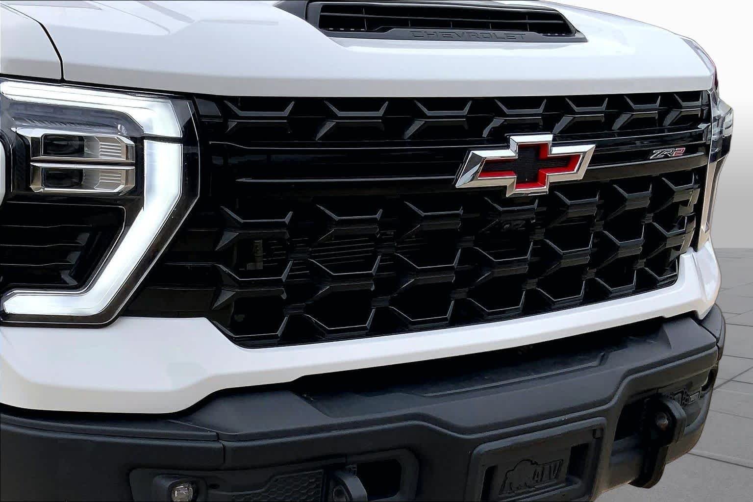 Used 2024 Summit White Chevrolet ZR2 image 29