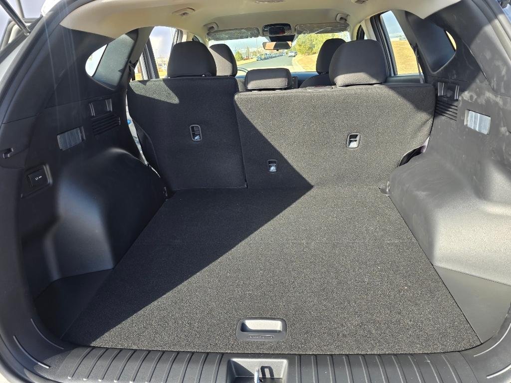 New 2026 Ectronic Gray Hyundai SE AWD image 30
