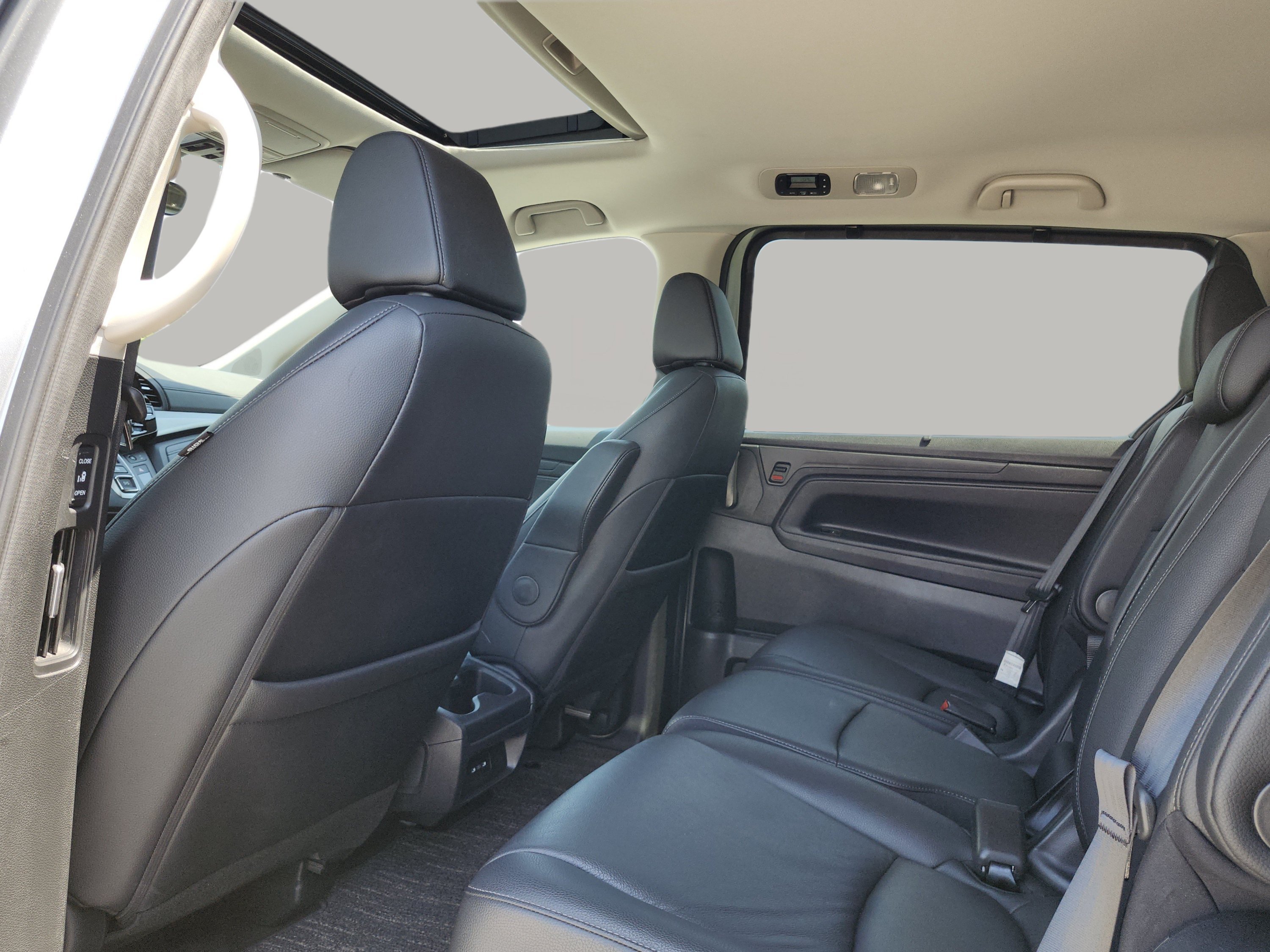 Used 2025 Silver Honda EX-L image 16