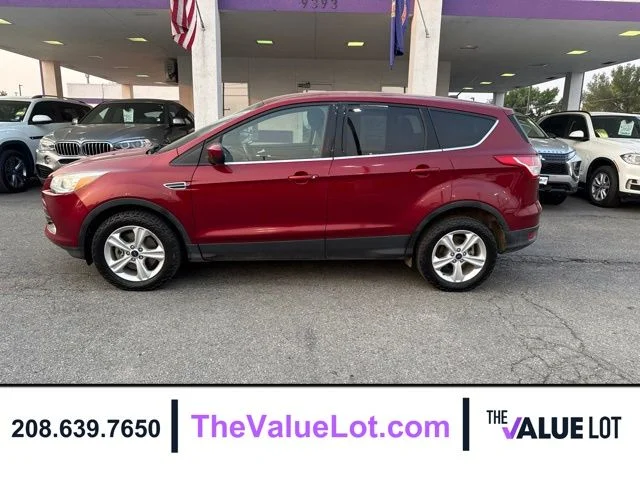 Used 2016 Red Ford SE image 7