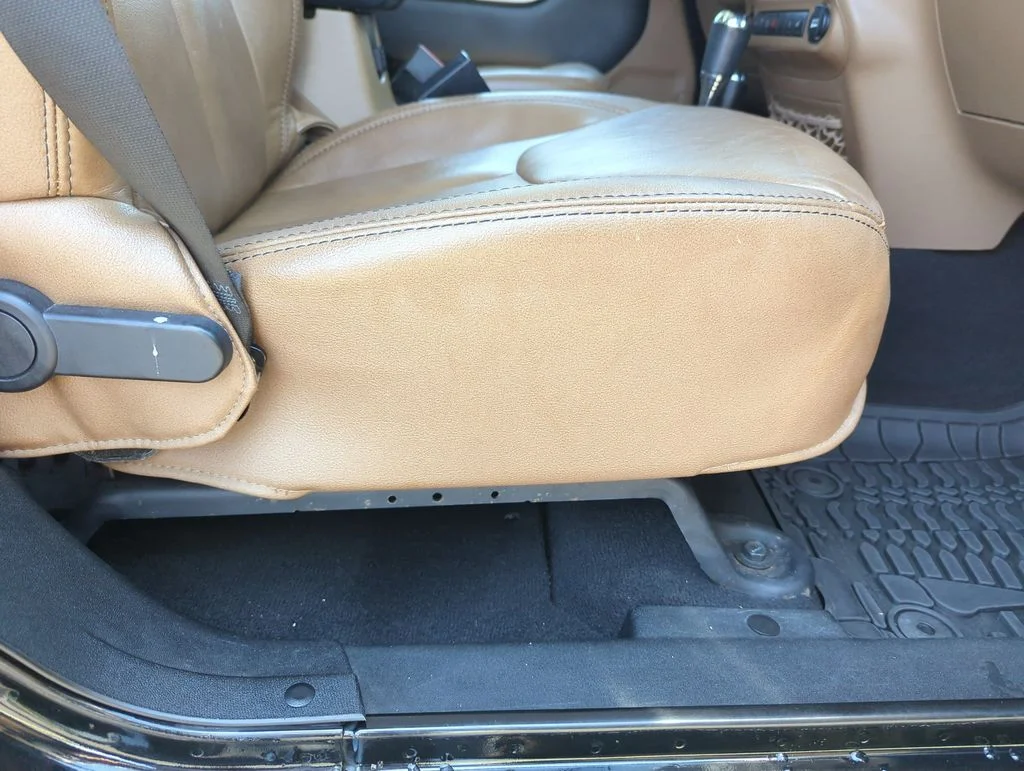 Used 2014 Black Jeep Unlimited Sahara image 34