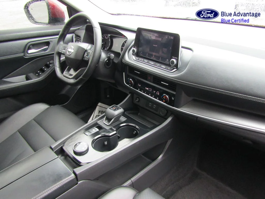Certified Used 2025 Scarlet Ember Nissan SV image 17