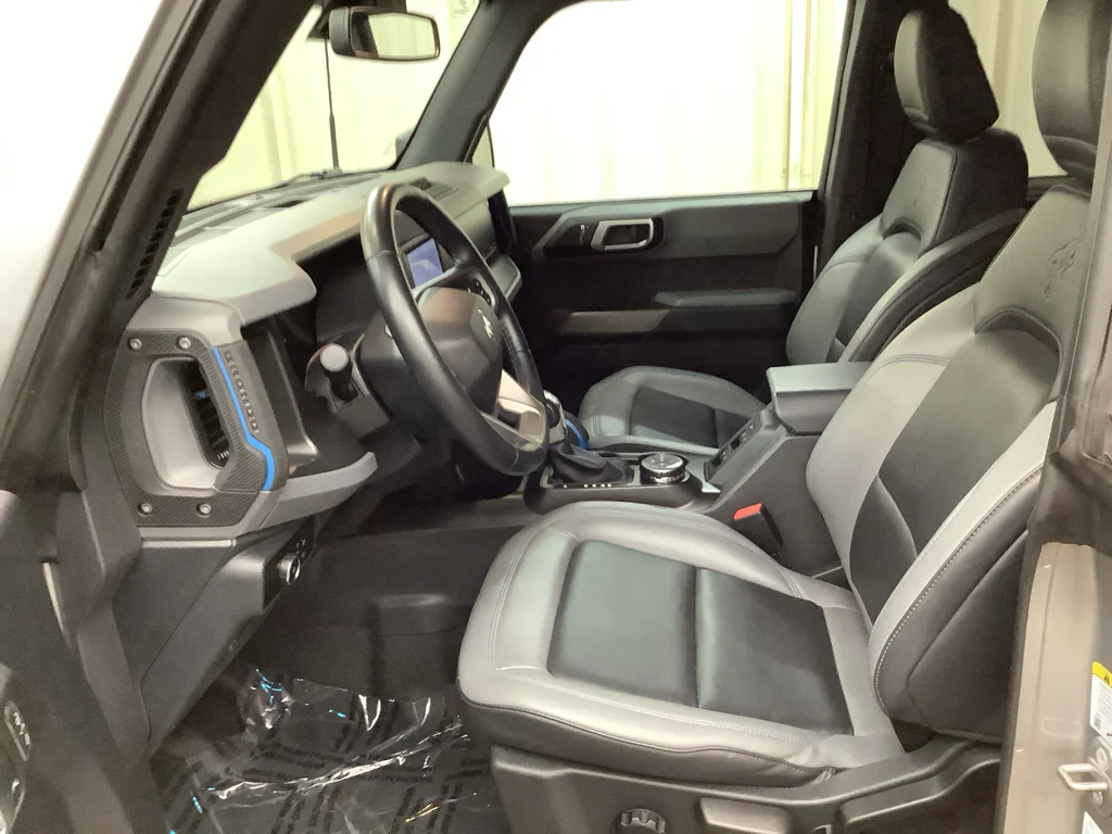 Used 2023 Iconic Silver Metallic Ford Black Diamond image 14