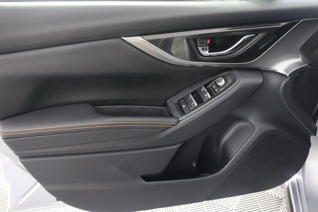 Used 2019 Silver Subaru 2.0i Limited image 25