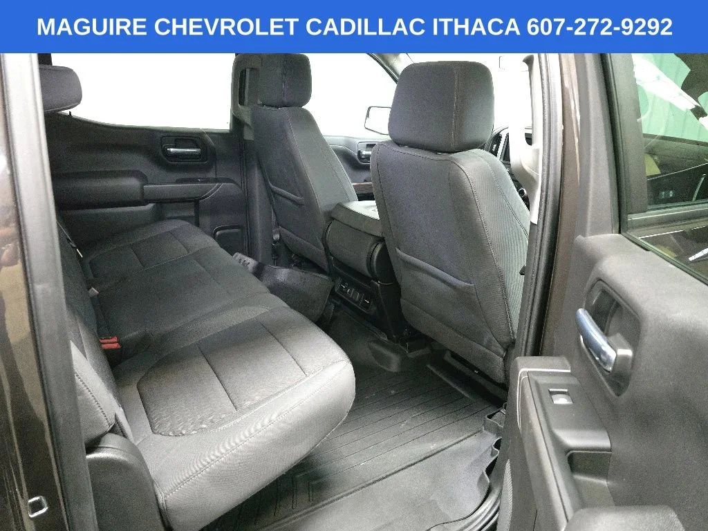 Used 2021 Oxford Brown Metallic Chevrolet LT image 17