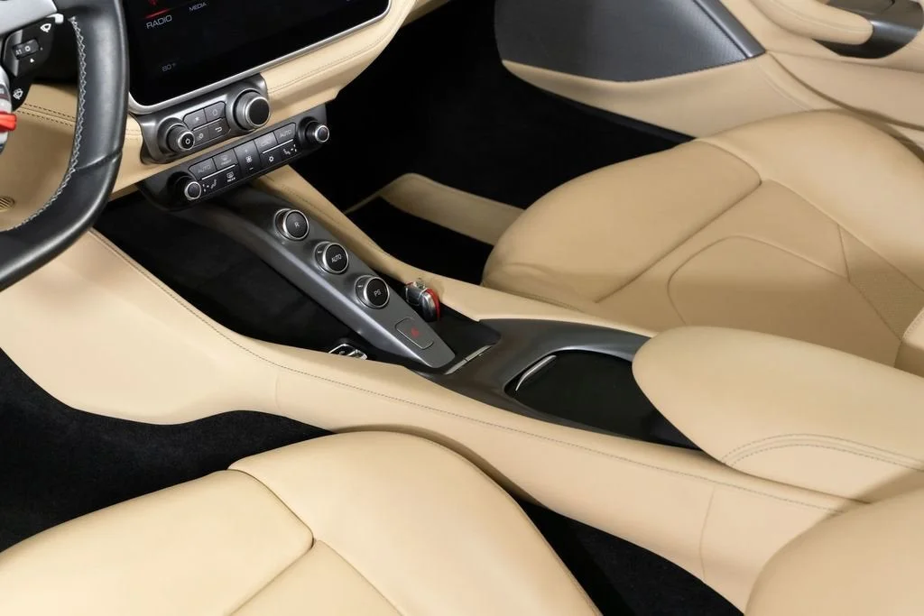 Used 2022 Grigio Alloy Ferrari Base image 40
