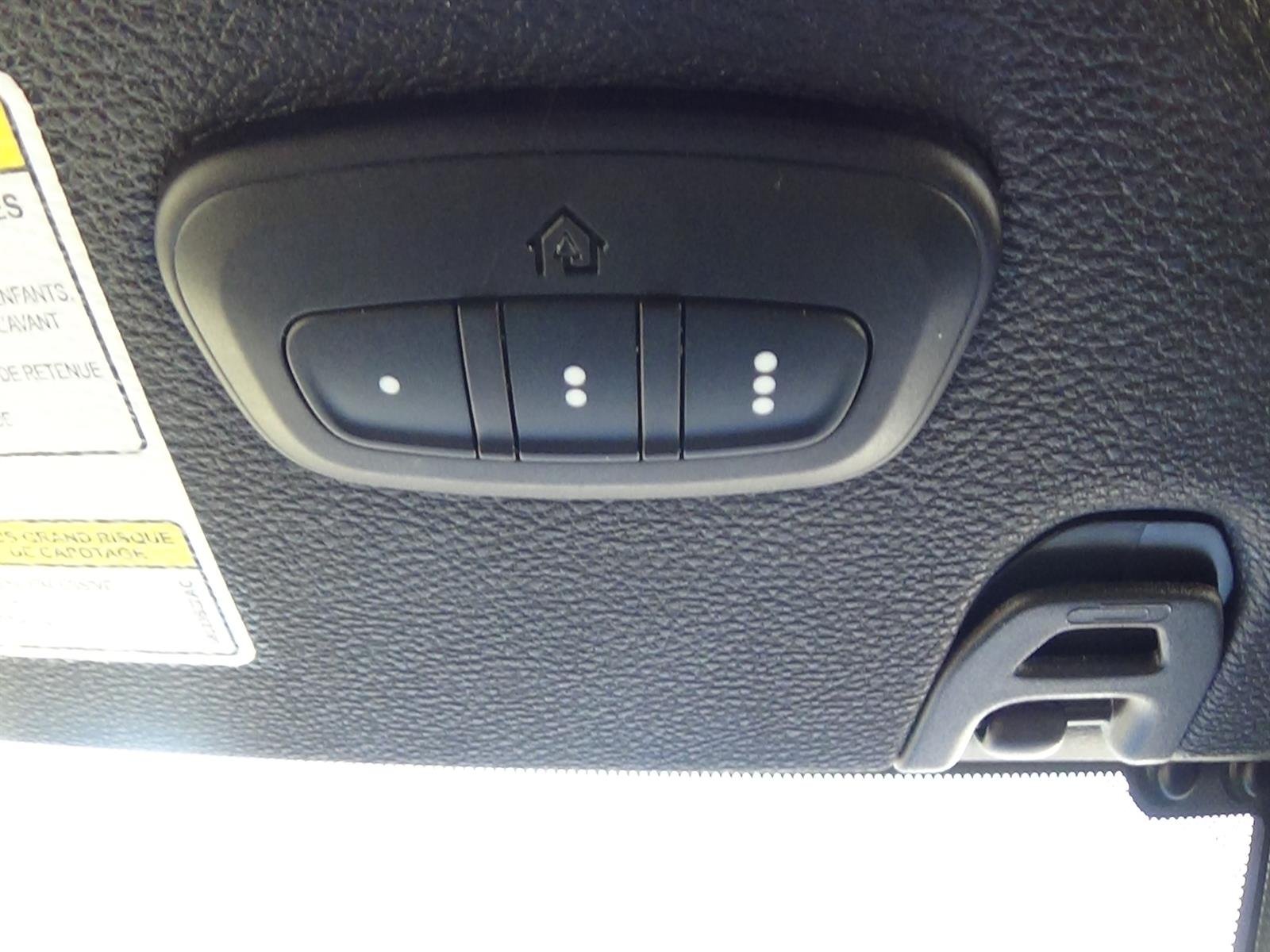 Certified Used 2021 Hydro Blue Pearl Coat (pbj) Jeep Sahara Altitude image 29