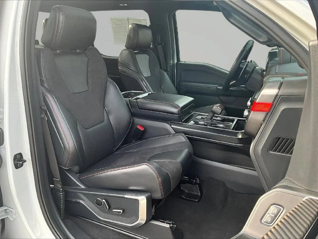 Used 2026 Avalanche Ford Raptor image 32