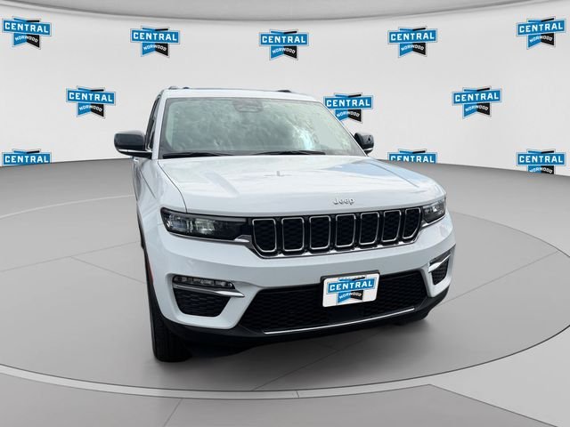 Used 2023 White Jeep Limited image 9
