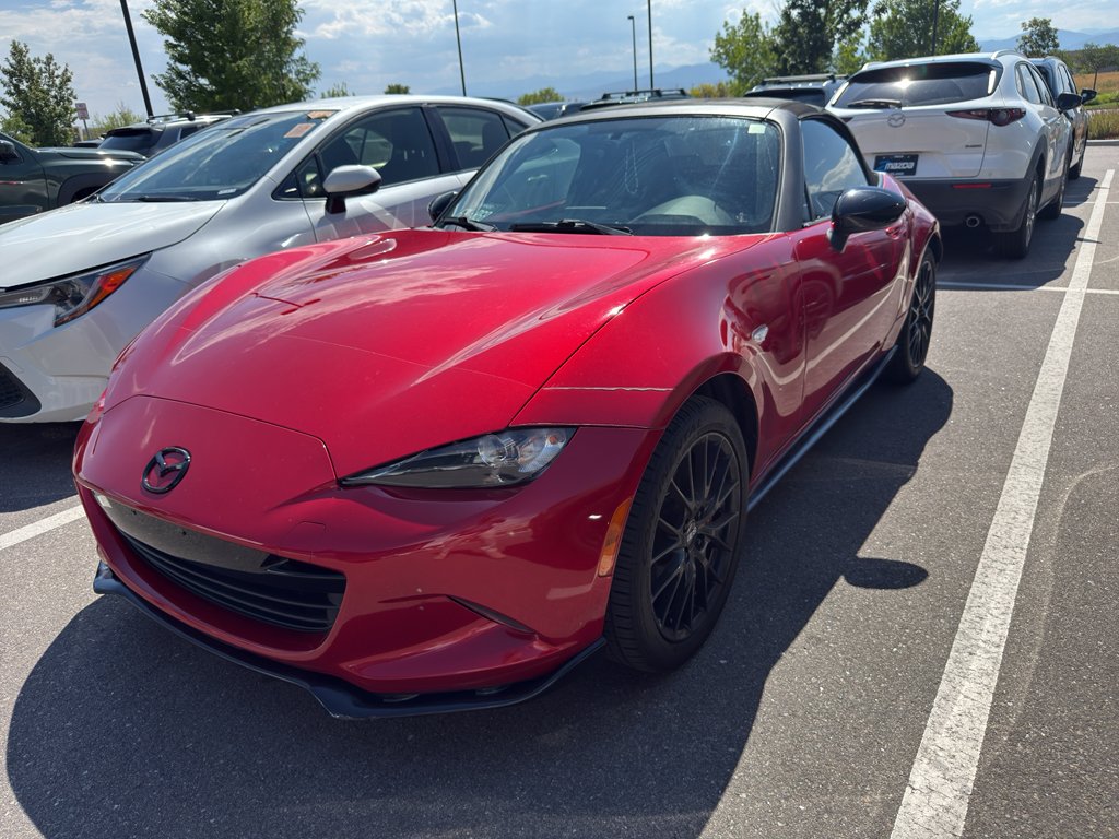 Used 2016 Soul Red Metallic Mazda Club image 4