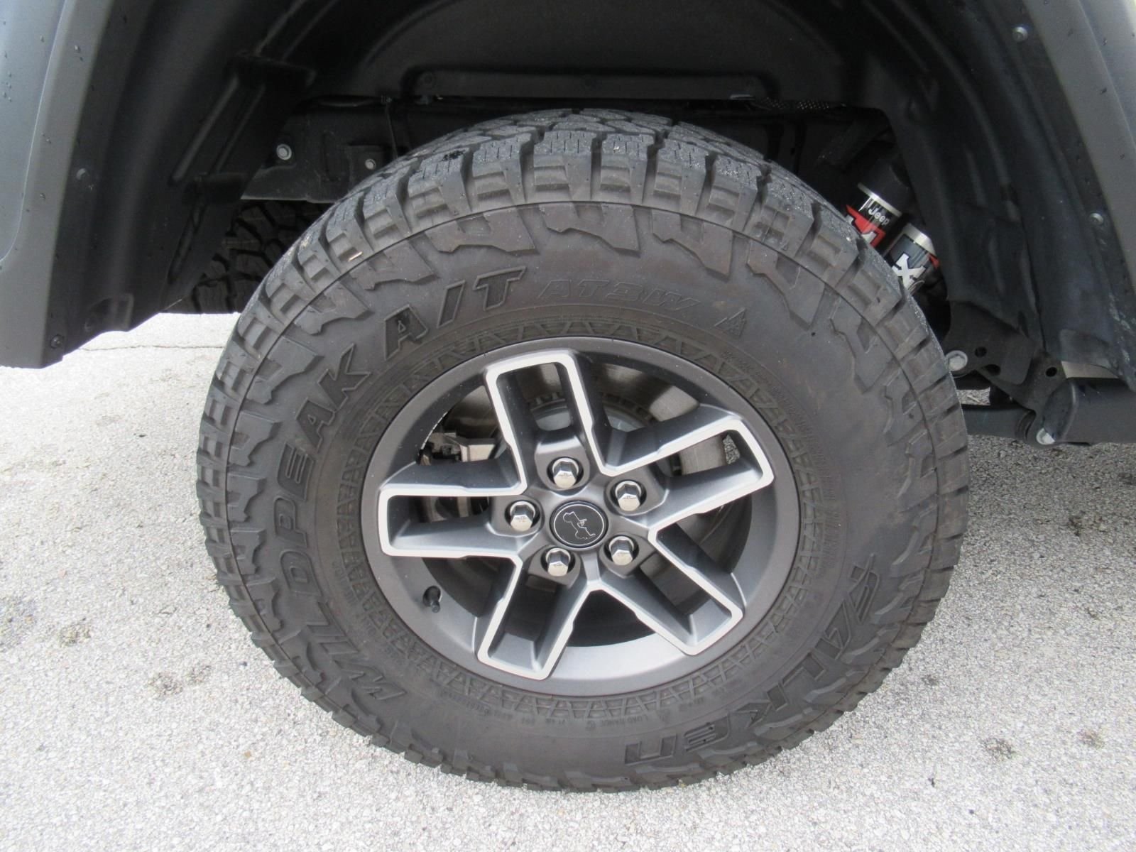 Used 2026 White Jeep Mojave image 9
