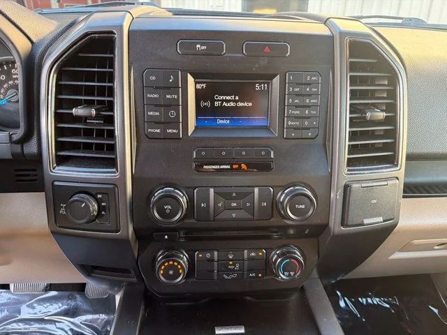 Used 2017 White Ford XLT image 21