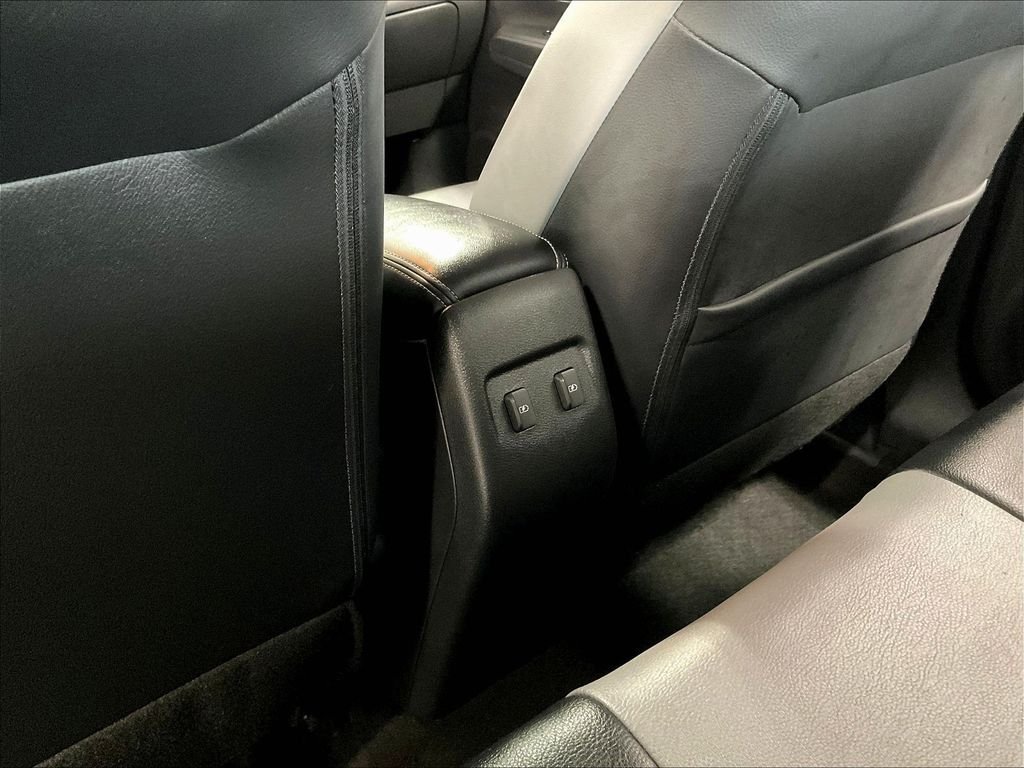 Used 2023 White Nissan SR image 27