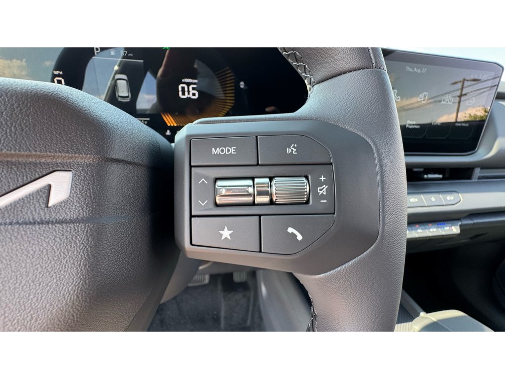 New 2027 Snow White Pearl / Black Roof Kia X-Line S image 13