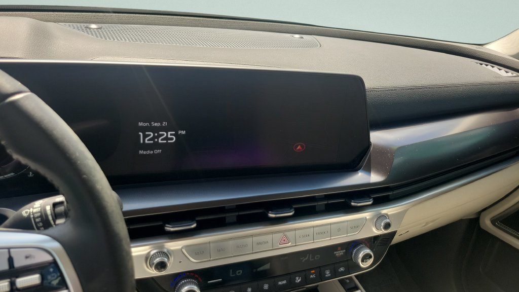 2023 Kia Telluride S - Photo 14