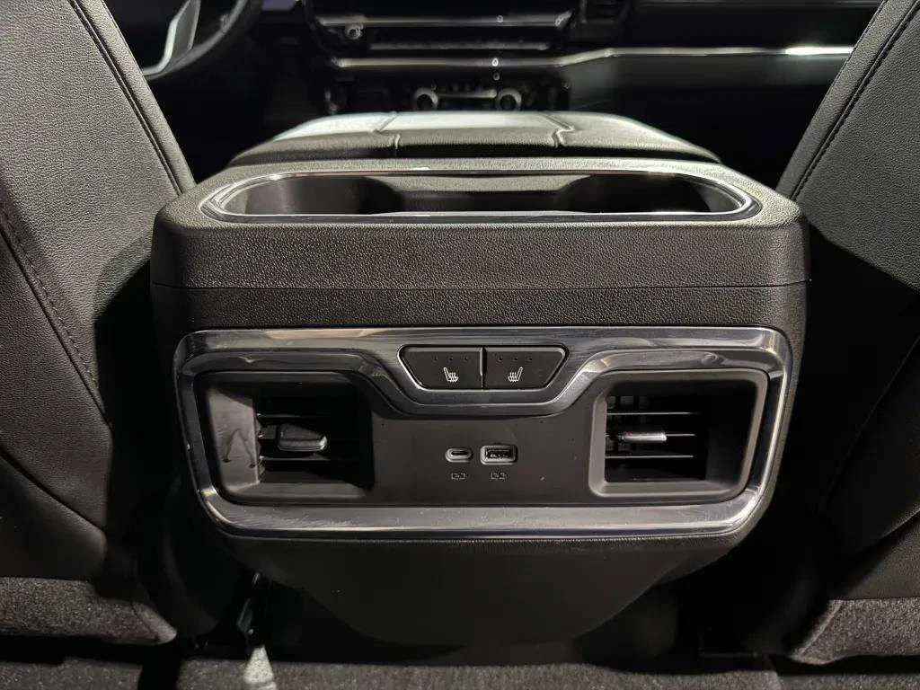 Used 2024 Downpour Metallic GMC SLT image 21