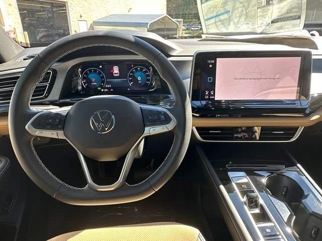 New 2026 Mountain  Lake Blue Metallic Volkswagen 2.0T SE w/Technology image 23