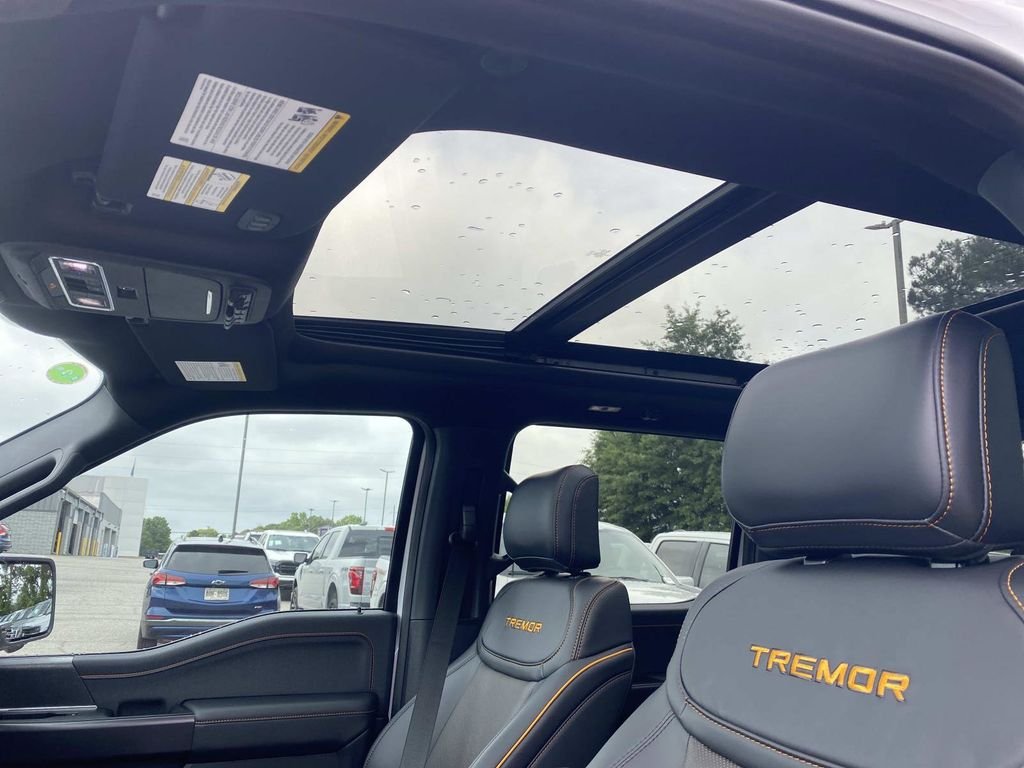 New 2026 Oxford White Ford Tremor® image 14