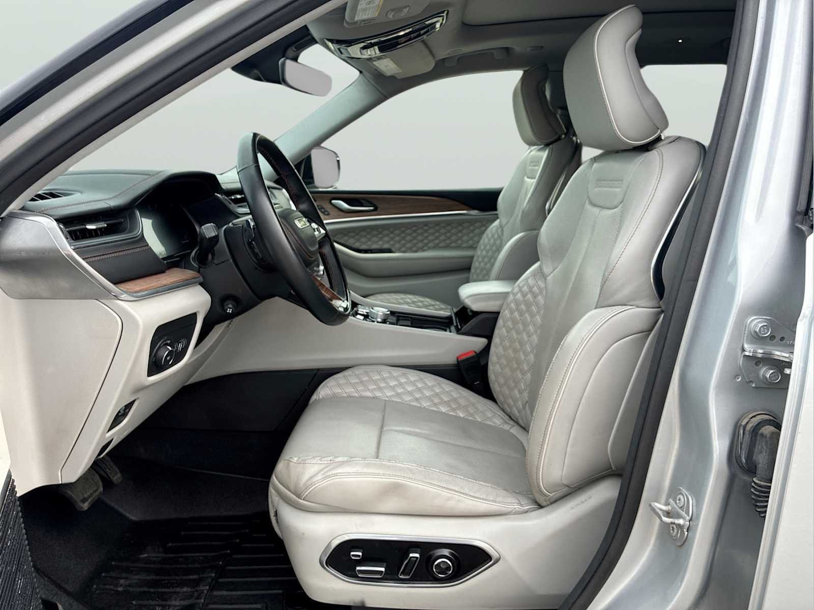 2021 Jeep Grand Cherokee L Summit - Photo 20