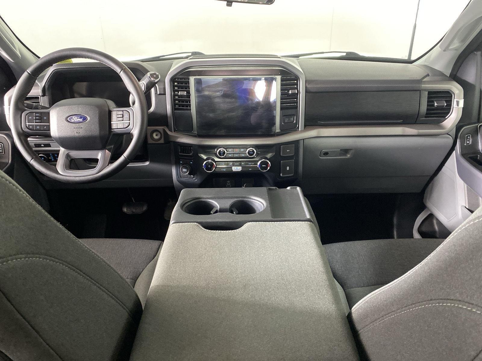 Used 2025 Atlas Blue Ford XLT image 23