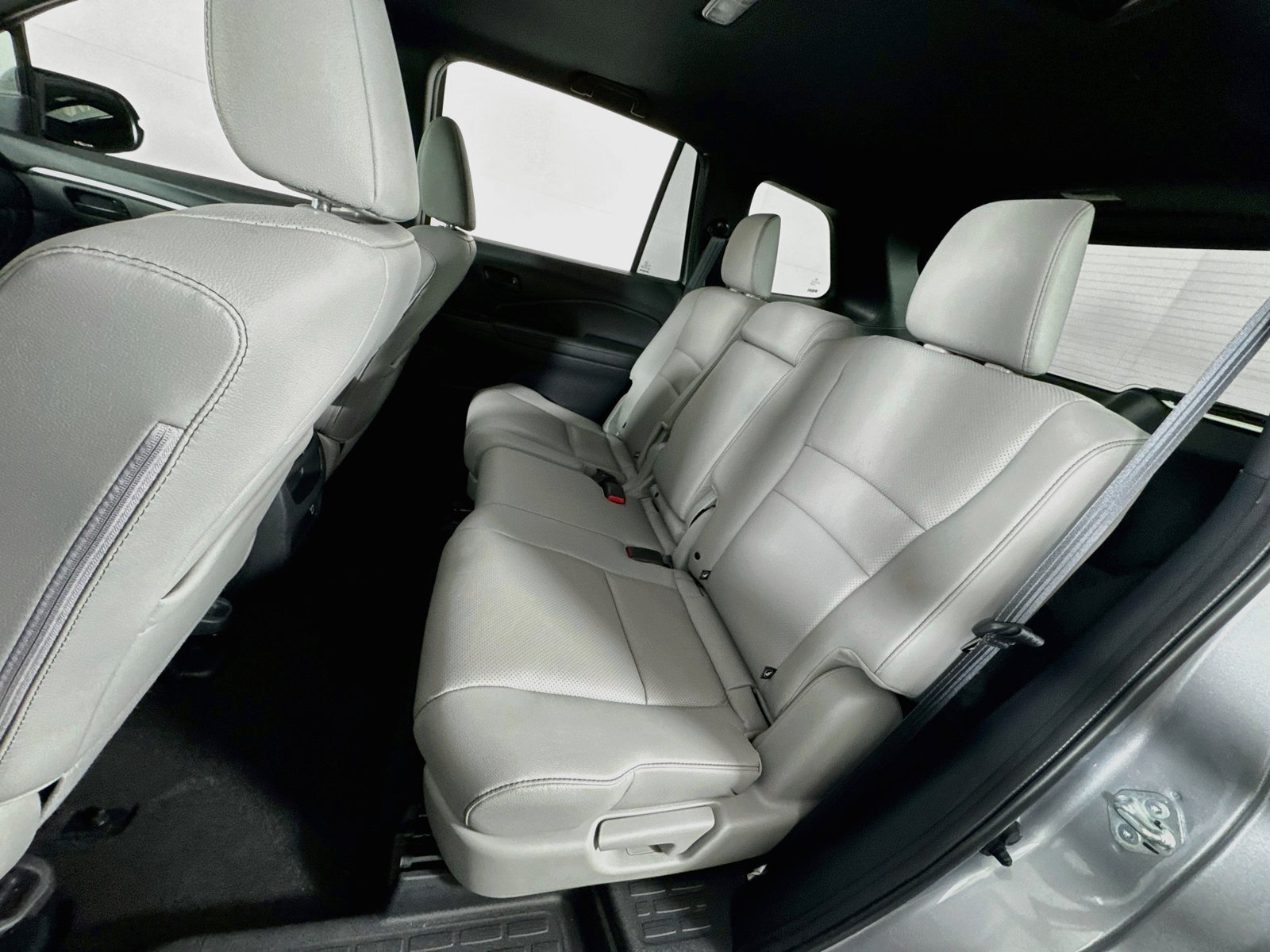 Used 2022 Lunar Silver Metallic Honda EX-L image 18