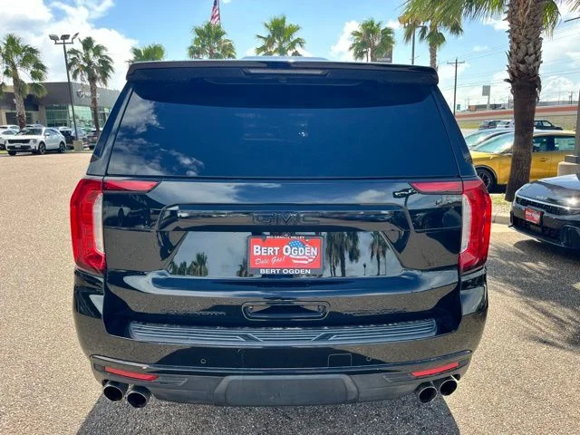 Used 2022 Black GMC Denali image 7