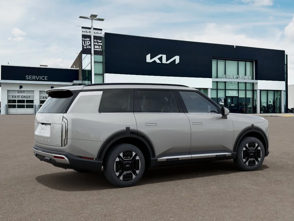 New 2027 Ivory Kia EX image 6