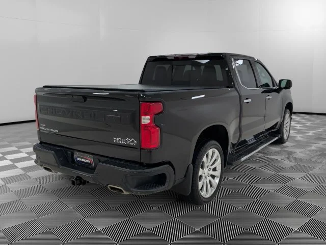 Certified Used 2021 MOSAIC BLACK METALLIC Chevrolet High Country image 5