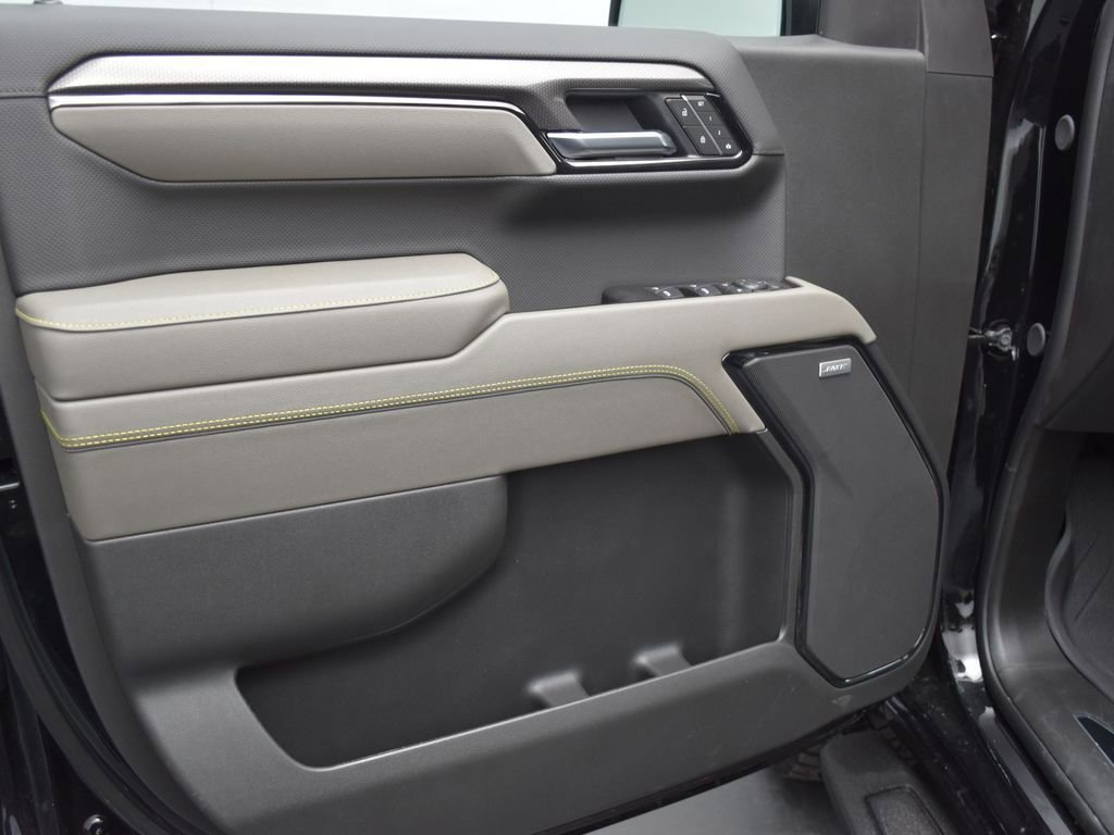 2026 Chevrolet Silverado 1500 ZR2 - Photo 18