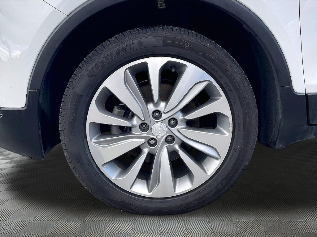 Used 2020 Summit White Buick Preferred image 7