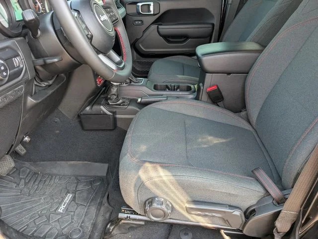 Used 2024 Black Clearcoat Jeep Rubicon image 13