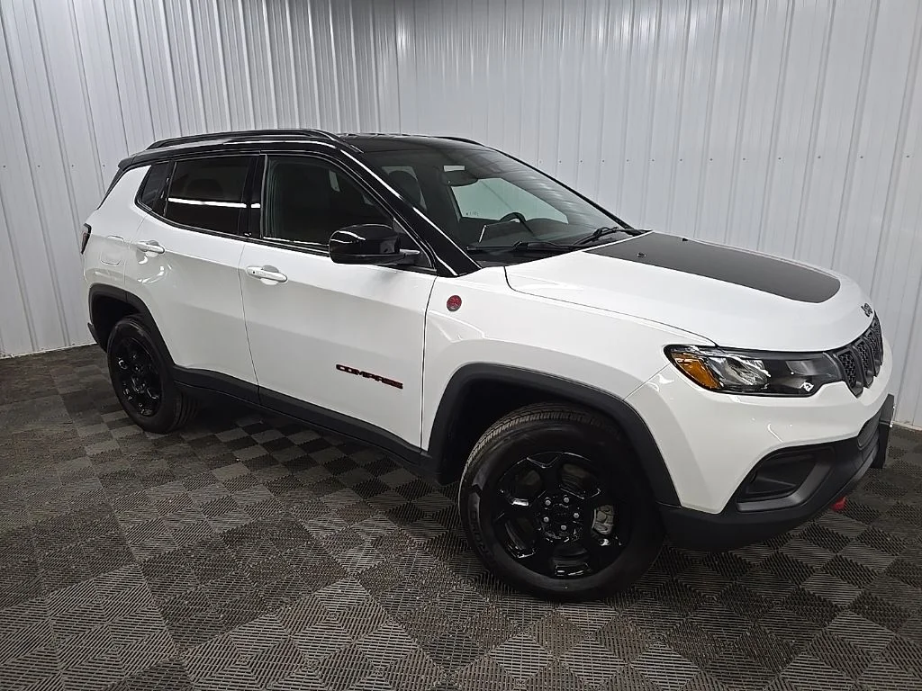 Used 2024 White Jeep Trailhawk image 7