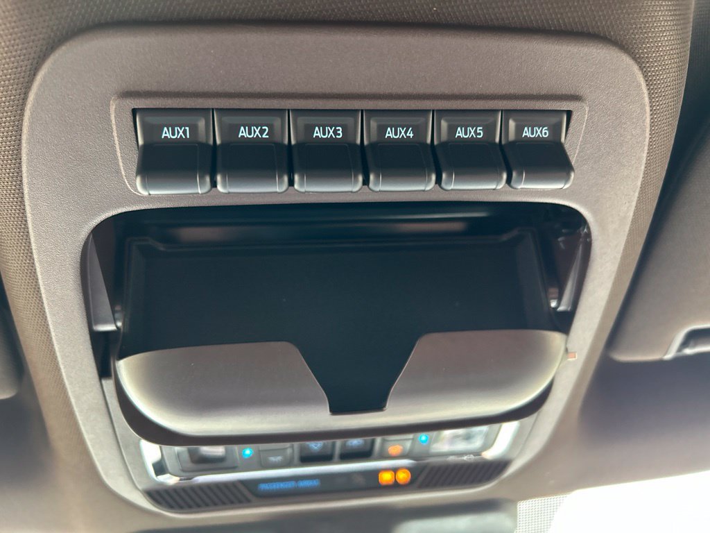 New 2026 Star White Metallic Tri-Coat Ford King Ranch image 36