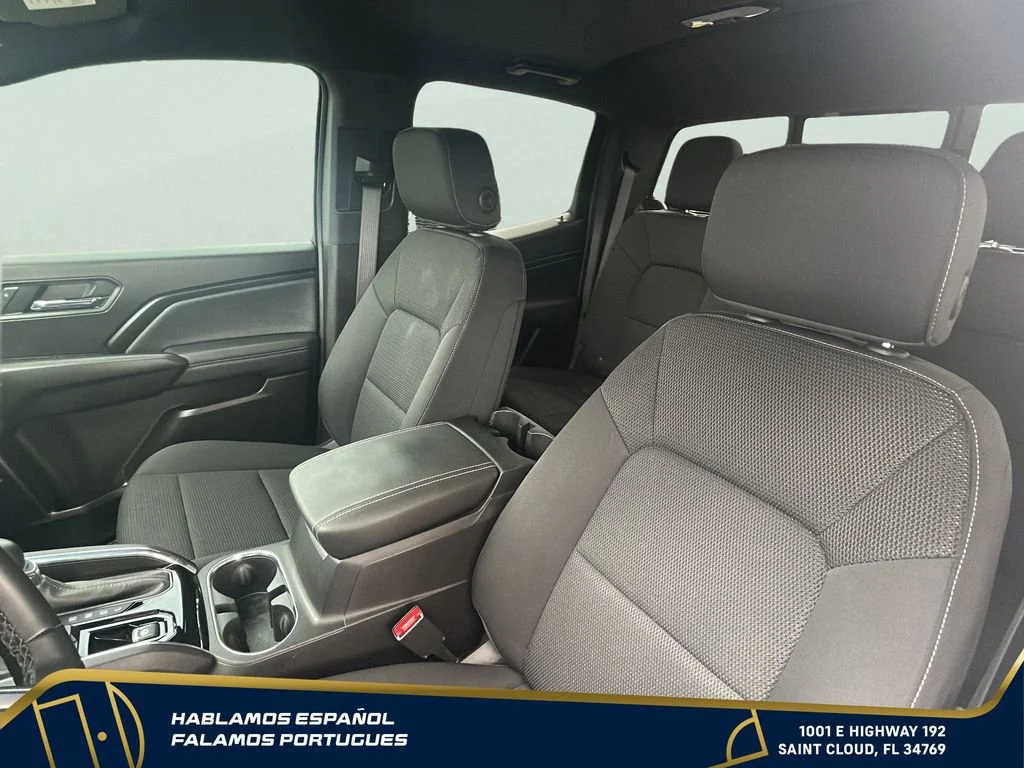 Used 2024 Summit White GMC Elevation image 14