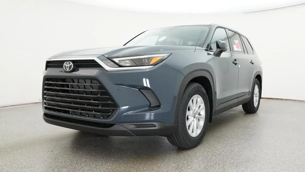 New 2026 Storm Cloud Toyota XLE image 19