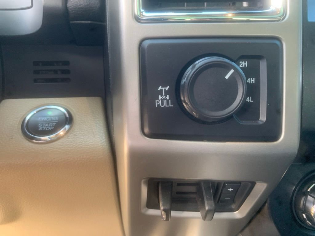 Used 2017 White Ford Lariat image 24