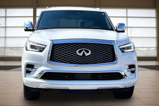 Used 2021 White INFINITI Sensory image 3