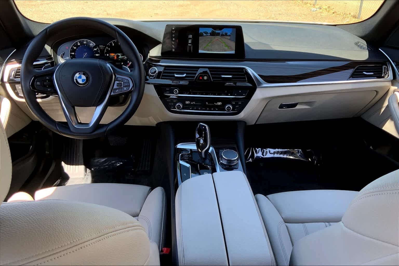 Used 2018 Glacier Silver Metallic BMW 530i image 15