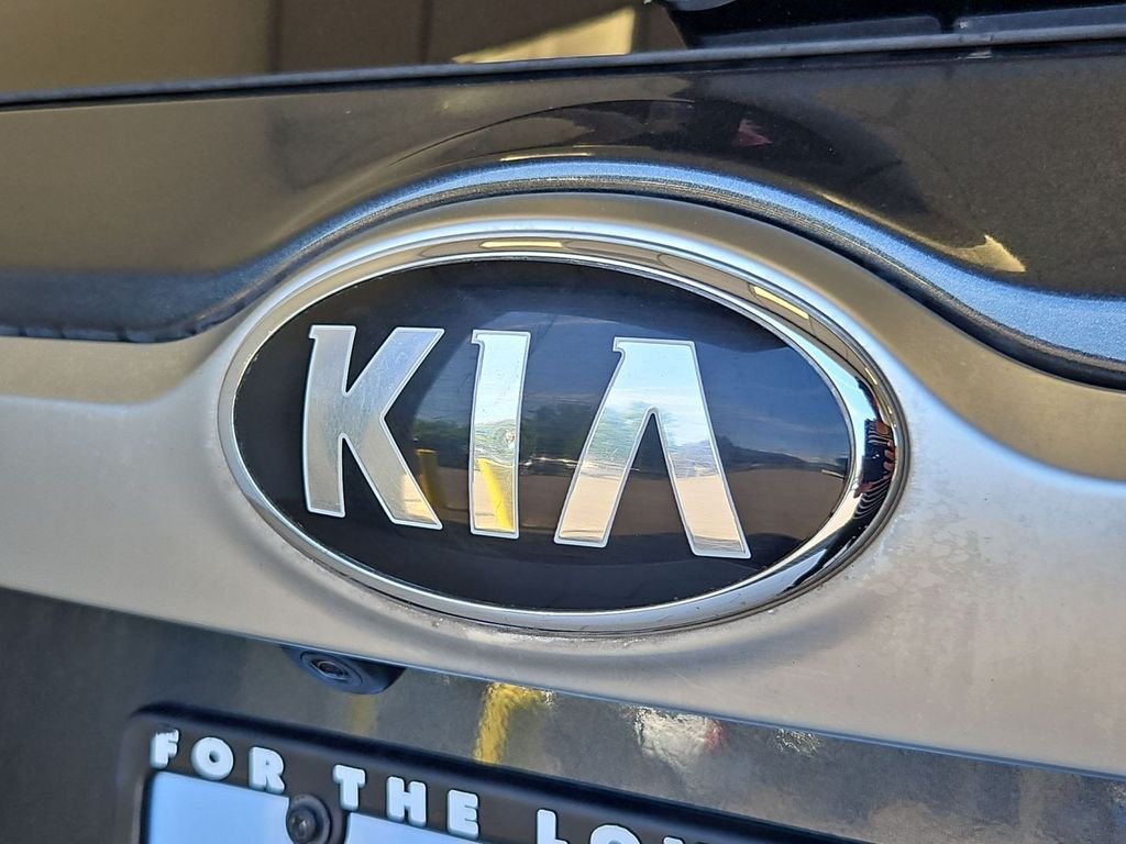 2021 Kia Seltos S - Photo 25