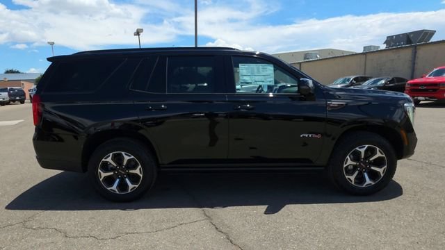 2026 GMC Yukon AT4 Ultimate - Photo 10